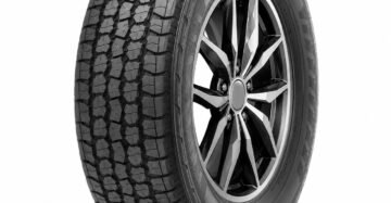 LLANTA APTANY 235/75 R15 RU007